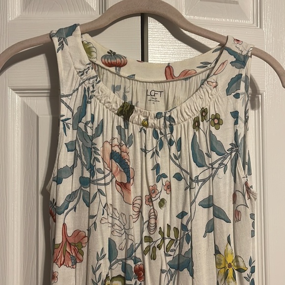 NWOT Loft Outlet sleeveless shirt size XS - Picture 3 of 7